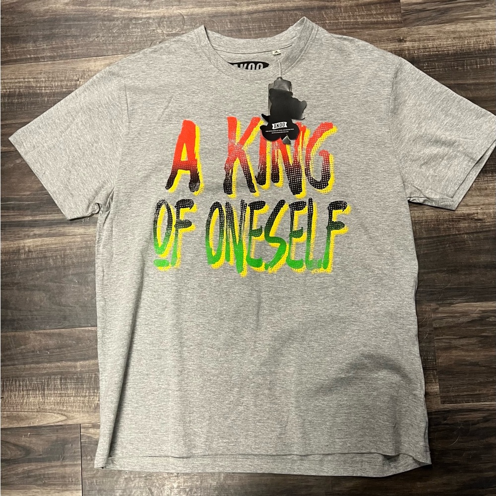 Akoo Short Sleeve Tees in Gray and Red with Bold Text